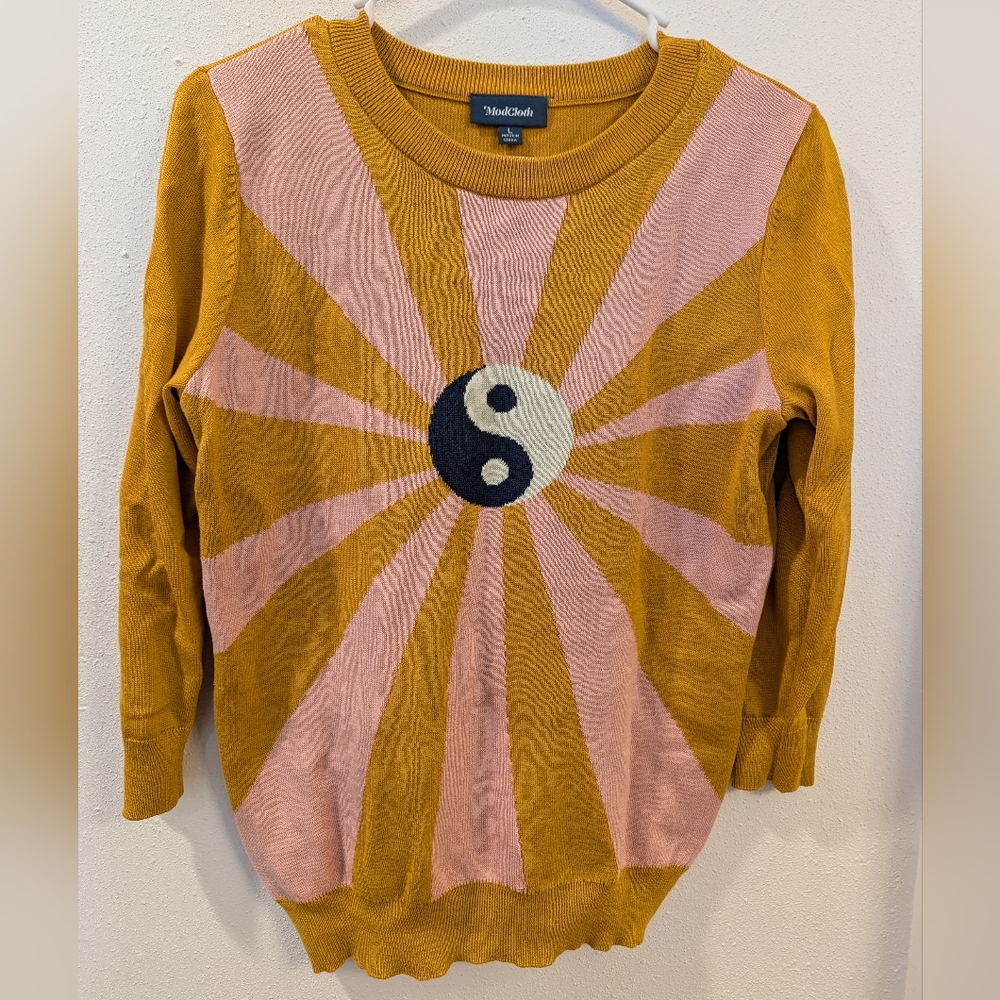 ModCloth Yin Yang Pullover Sweater